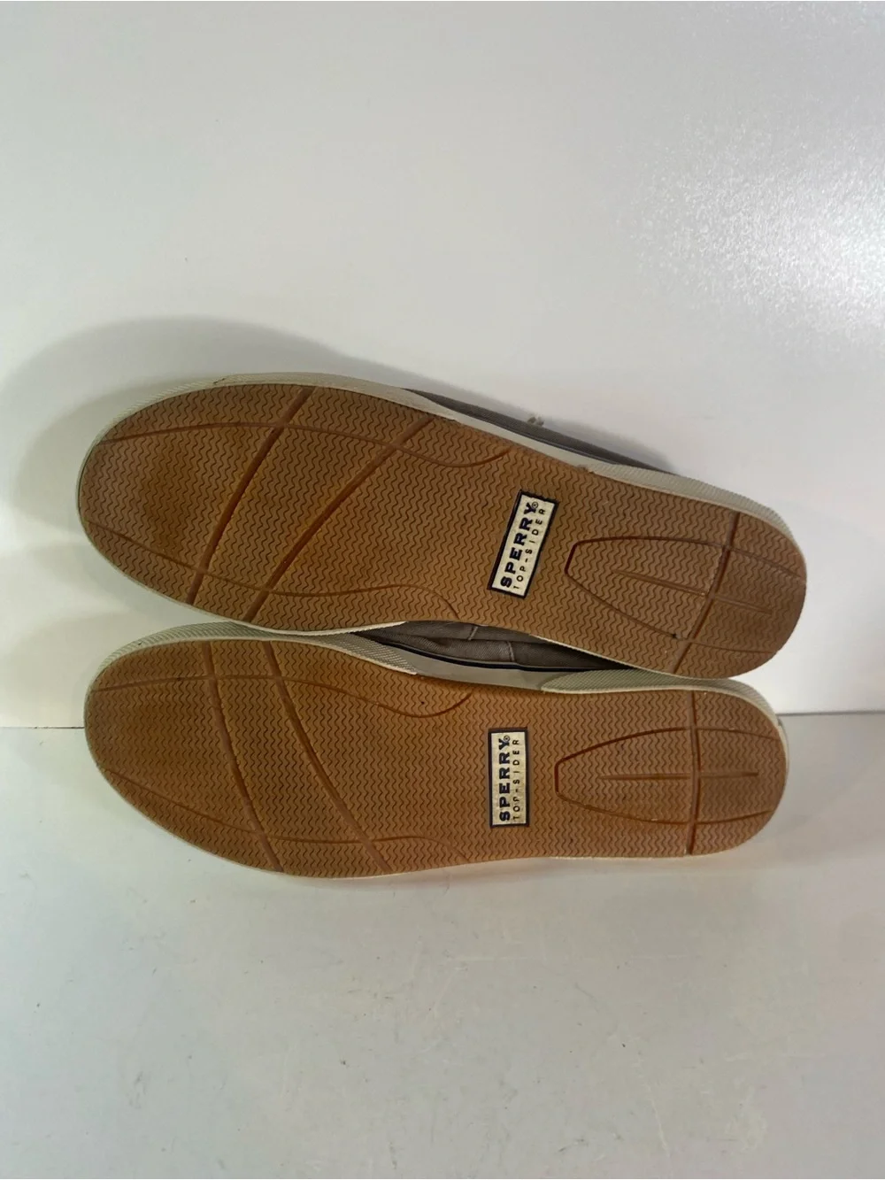 N/A sperry top